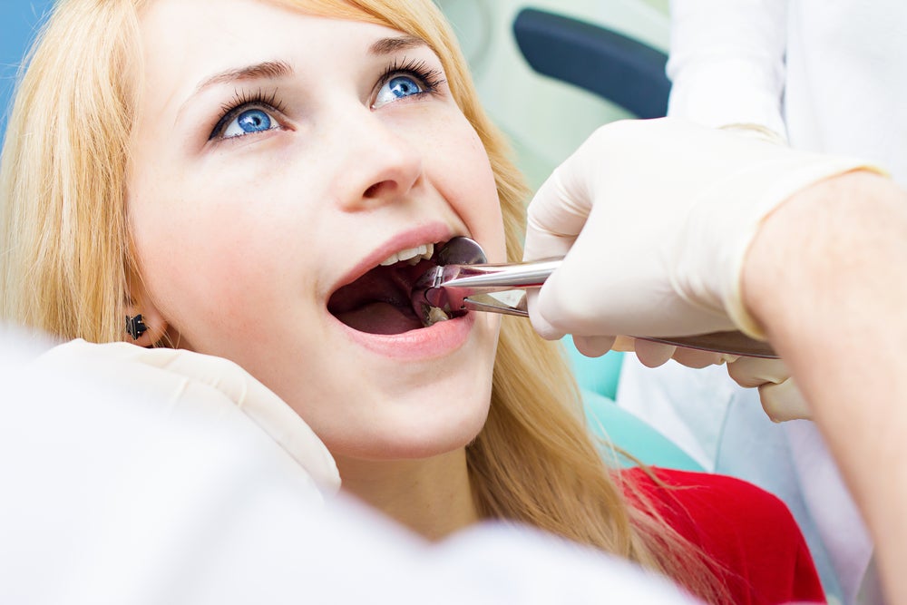 Ekstrakcja zęba – przeciwwskazania i zalecenia po zabiegu 