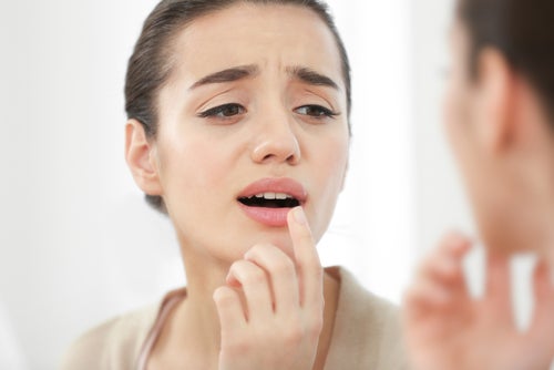 Opryszczkowe zapalenie jamy ustnej - objawy i leczenie