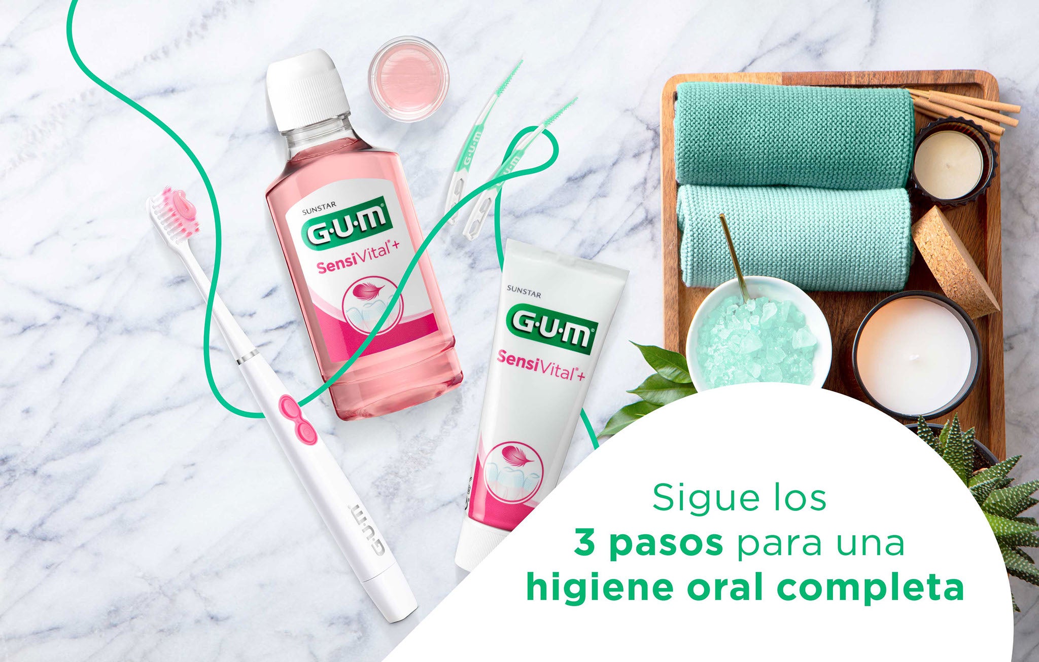 3 pasos para una rutina de higiene oral completa: cepillo de dientes GUM SONIC SENSITIVE, pasta de dientes GUM SensiVital+ y enjuague bucal GUM SensiVital+