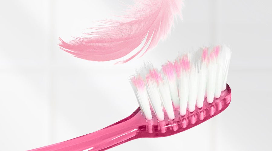 In-context-GUM-PRO-SENSITIVE-TB-with-ultra-soft-bristles-like-a-feather