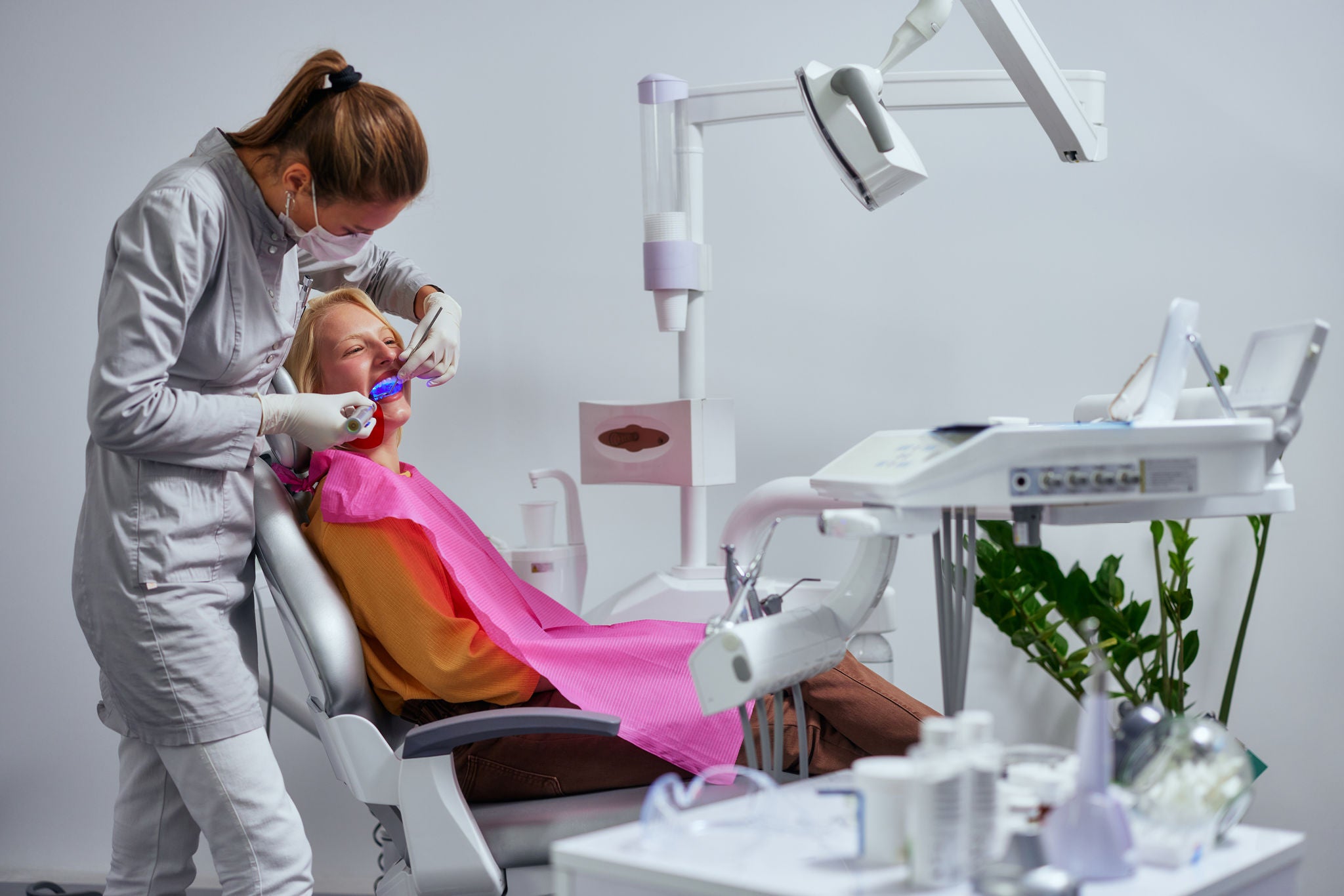 Choroby zębów – kompletny poradnik po chorobach zębów