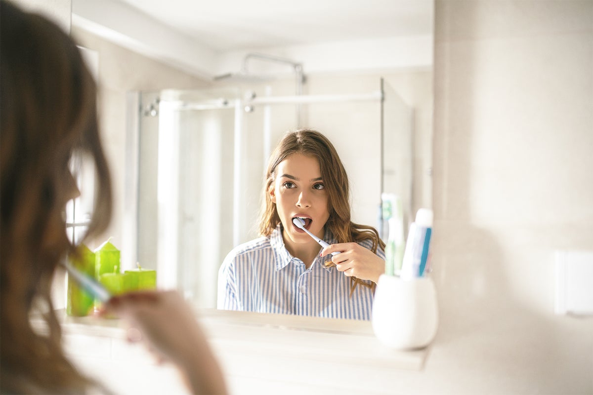 Cómo funcionan los Cepillos de dientes eléctricos - Clínica Botello