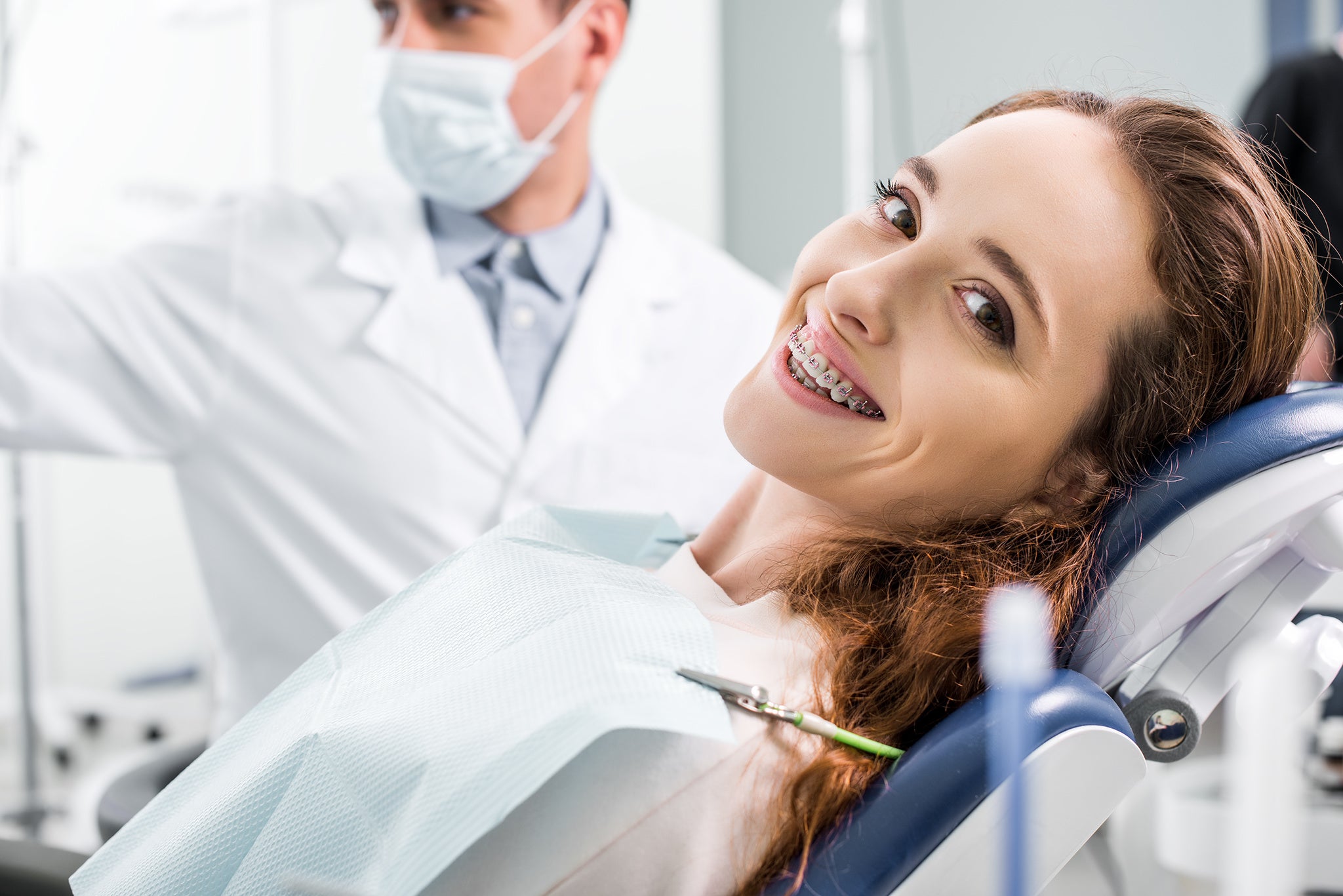 OCP-Dentist-visits-a-woman-during-her-orthodontic-treatment