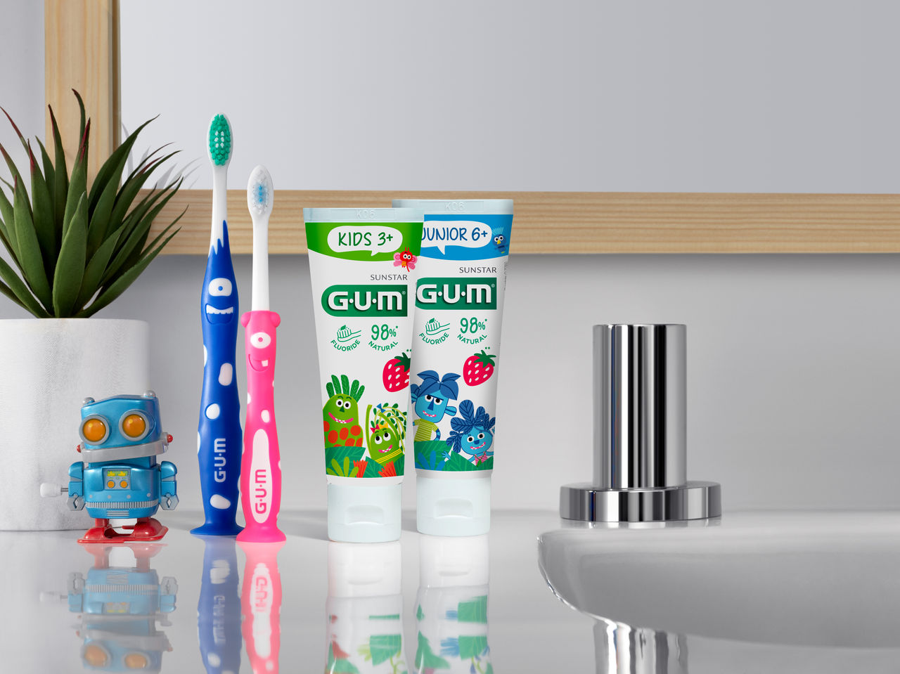 GUM KIDS and JUNIOR toothpastes and toothbrushes