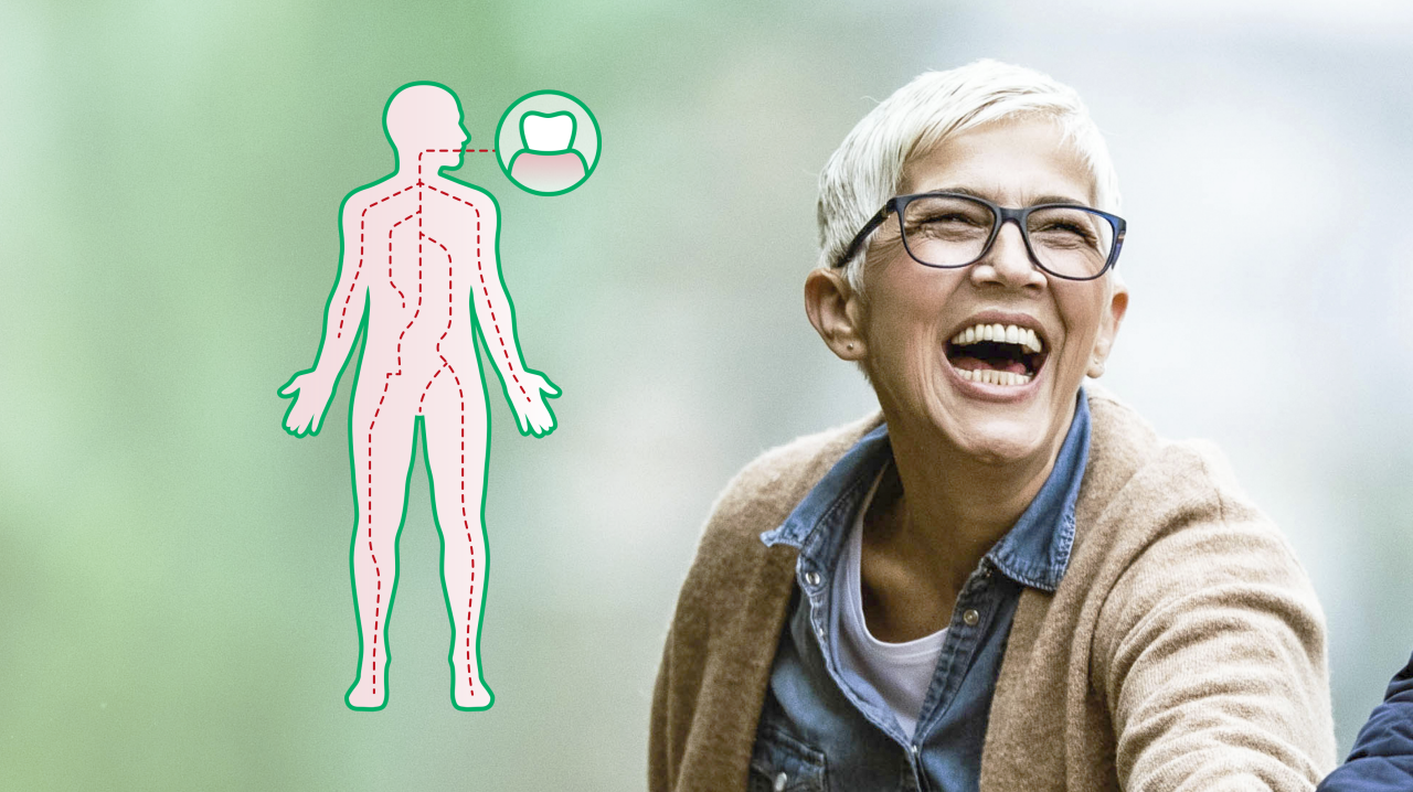 Woman-smiling-holding-a-hand-bidirectional-link-illustration.png