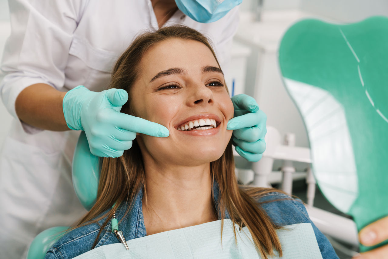 Gaz rozweselający u dentysty - jak działa, czym jest, i kiedy warto go zastosować? 